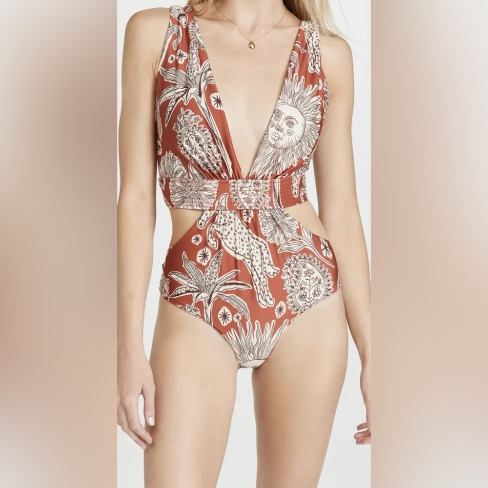 NWOT Johanna Ortiz Morning Glory Side Cutout One-Piece Swimsuit
Red Women's Sz M